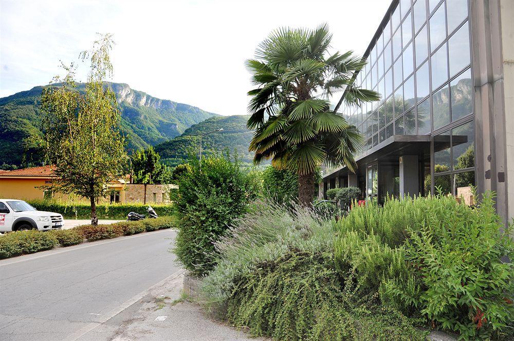 Hotel Cristallo Barga Fornaci di Barga Exterior foto